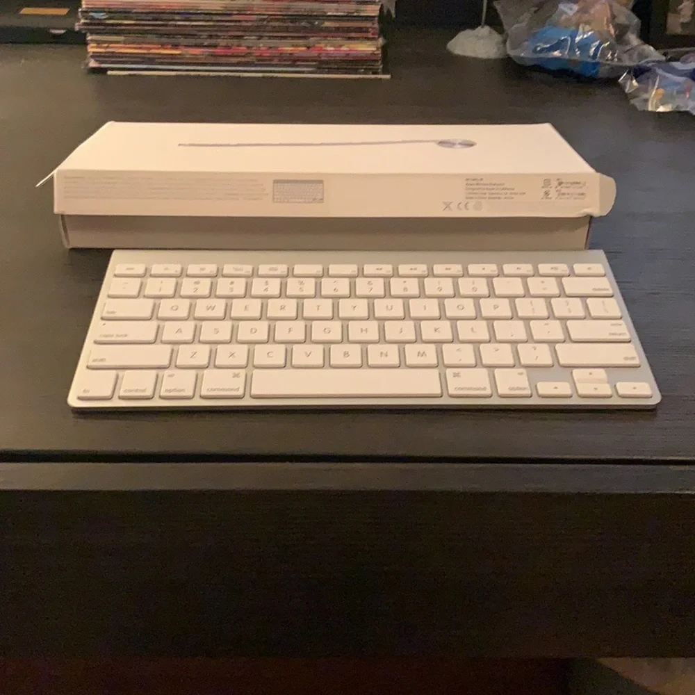 Like new never used apple wireless keyboard